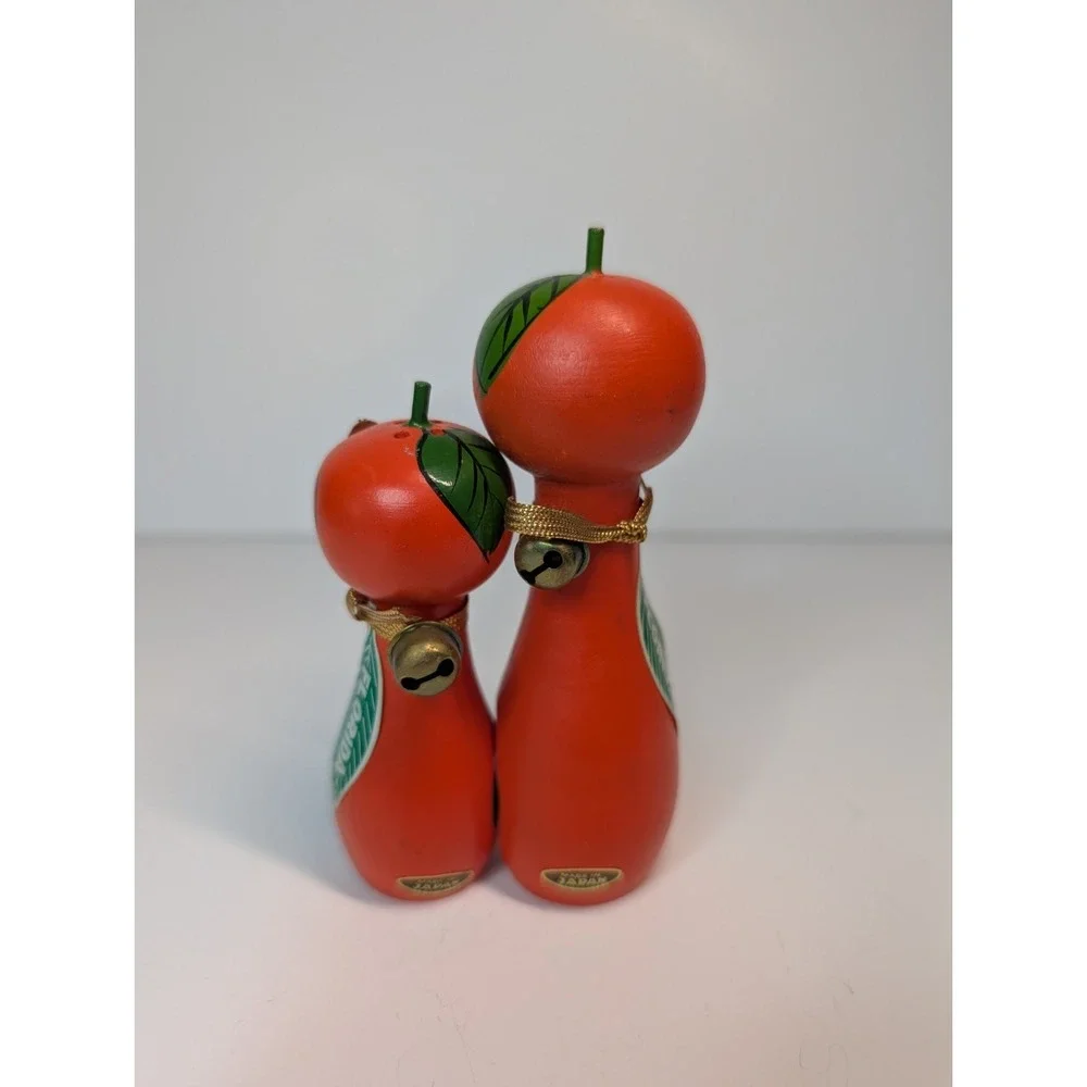 Anthropomorphic Salt Pepper Shakers Orange Wood Magnetic Vintage‎ 1950-60s Japan